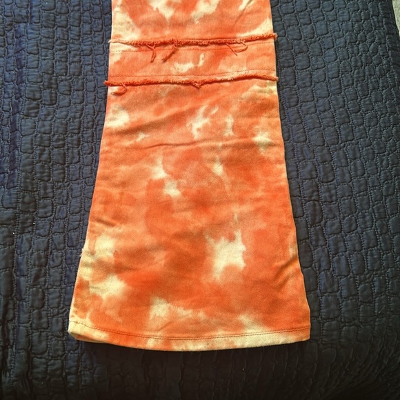 Light Red Tie-dyed Golden Denim Jeans, Size 40 - Picture 7 of 8